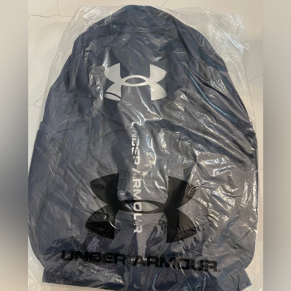 Under Armour Backpack - Picture 3 of 4